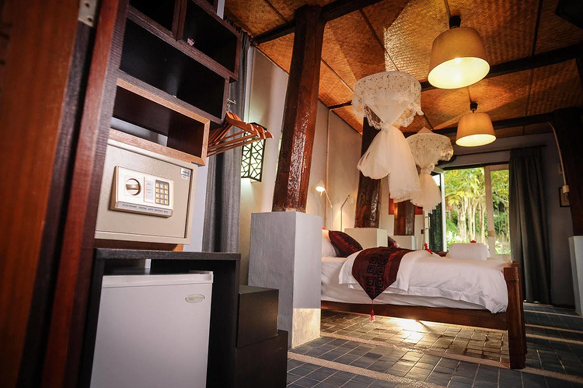 Villa Malihom Private Estate à Balik Pulau Extérieur photo