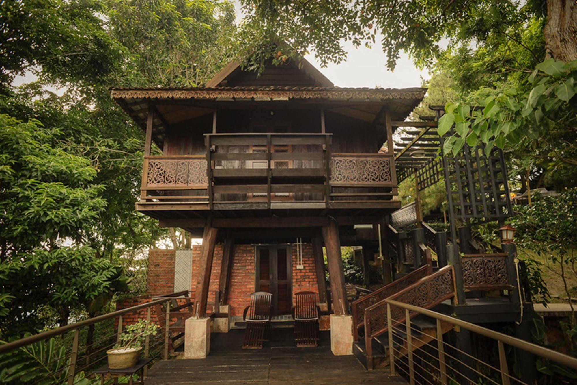 Villa Malihom Private Estate à Balik Pulau Extérieur photo