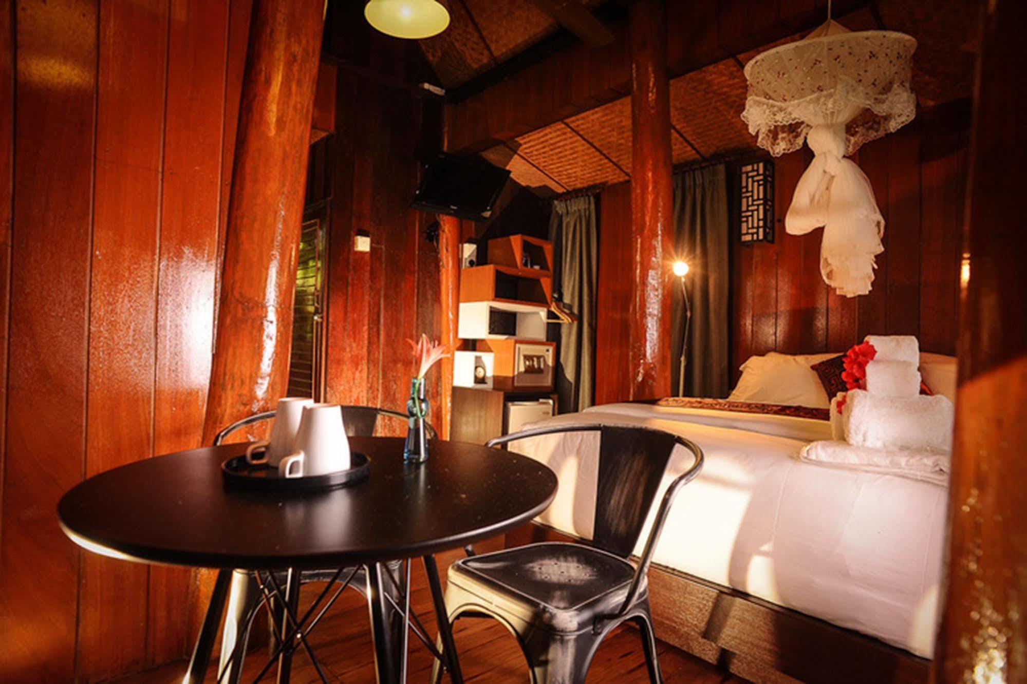 Villa Malihom Private Estate à Balik Pulau Extérieur photo