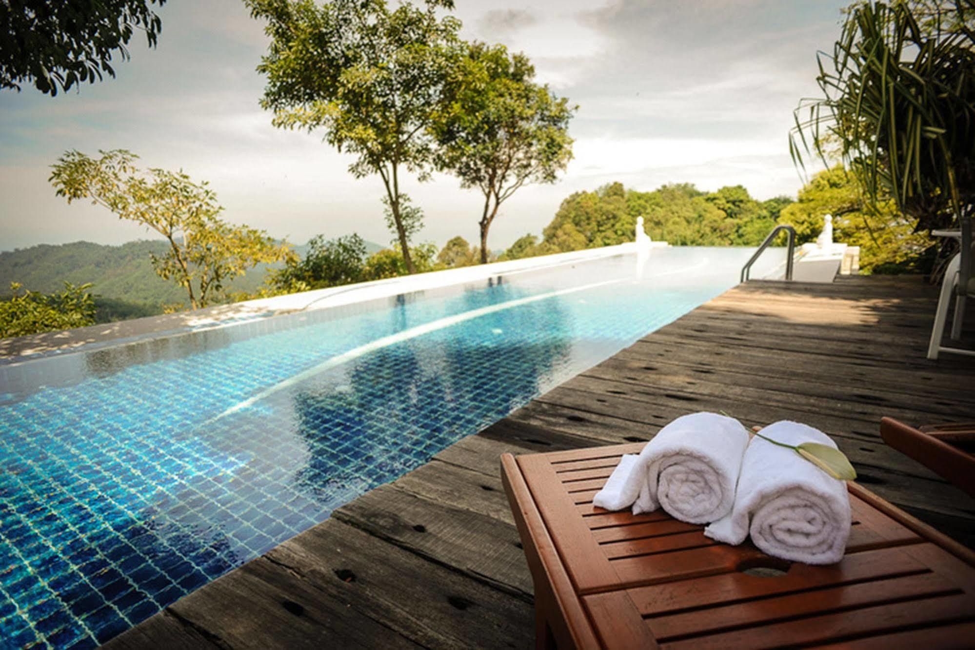 Villa Malihom Private Estate à Balik Pulau Extérieur photo